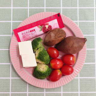 헬스업_쁘띠쁘띠석류콜라겐젤리_20g x 14포 — 4.5점을 준 리뷰어가 2020년 7월 올린 사용 사진