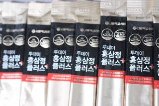 서울약사신협_투데이홍삼정플러스스틱_10g x 30포 — 5점을 준 리뷰어가 2020년 11월 올린 사용 사진