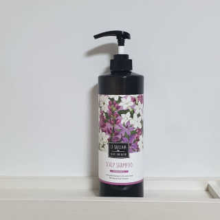 르퀼라야 스칼프 샴푸 810ml [가드니아/포레스트] — 5점을 준 리뷰어가 2020년 7월 올린 사용 사진
