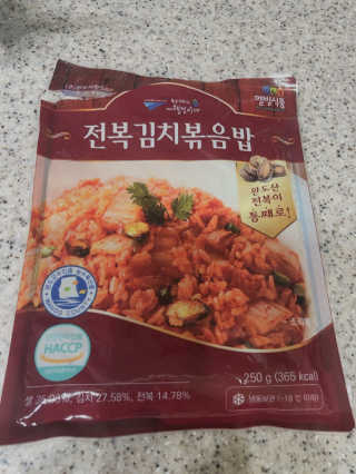 바다는다웰빙이다 전복해물볶음밥/전복김치볶음밥 250g-4봉지 — 5점을 준 리뷰어가 2020년 9월 올린 사용 사진