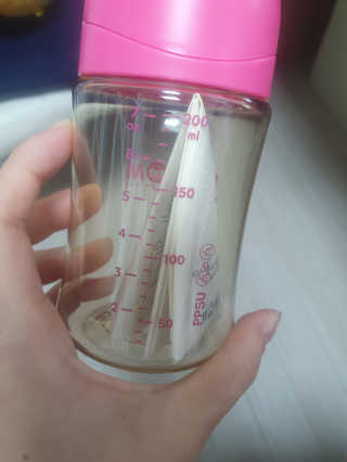 유비맘 PPSU 젖병 노꼭지_200ml_컬러 랜덤 발송 — 5점을 준 리뷰어가 2020년 10월 올린 사용 사진