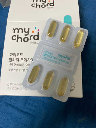 JW중외제약 마이코드 알티지 오메가3 1000 mg — 5점을 준 리뷰어가 2020년 8월 올린 사용 사진