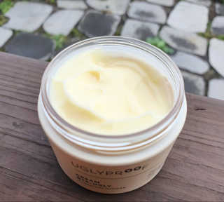 어글리프루프 크림 바이어글리 하이드레이션 샤워 50ml — 5점을 준 리뷰어가 2020년 11월 올린 사용 사진