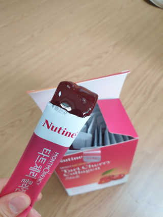 뉴틴 타트체리 콜라겐 스틱 20g X 30포 — 5점을 준 리뷰어가 2020년 7월 올린 사용 사진
