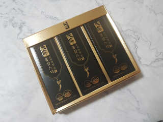 헬스업_천명진프리미엄홍삼스틱_10ml x 30포 — 5점을 준 리뷰어가 2020년 7월 올린 사용 사진