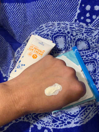 트리티스 US [TREATIS] UV Defence Sun Cream PA+++ / SPF50+ — 4.5점을 준 리뷰어가 2020년 11월 올린 사용 사진