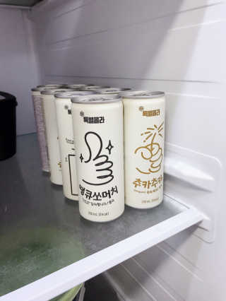 일화 No 슈가0Kcal 스테비아 톡별콜라 콤보팩 250mlX30 캔 — 5점을 준 리뷰어가 2020년 7월 올린 사용 사진