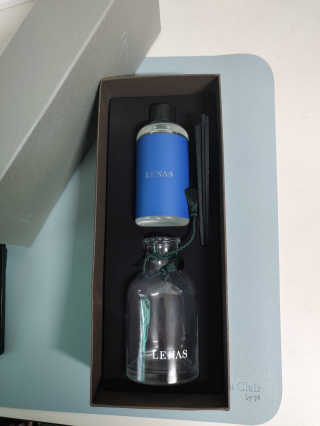 레나스 프리미엄 아로마 디퓨저 200ml  [1SET] — 3점을 준 리뷰어가 2020년 8월 올린 사용 사진