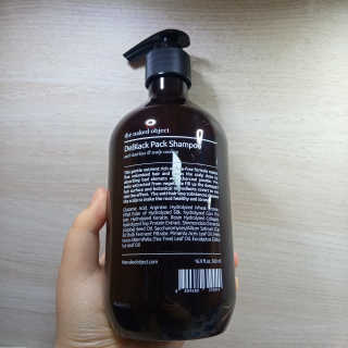 the naked object [탈모볼륨샴푸] 디블랙 팩 샴푸 — 3점을 준 리뷰어가 2020년 4월 올린 사용 사진