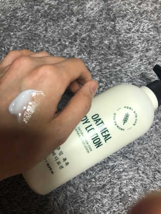 (주)에네스티 내추럴 촉촉  오트밀 바디로션 500ml — 4점을 준 리뷰어가 2020년 4월 올린 사용 사진