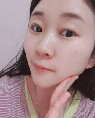 리얼베리어 아쿠아 수딩 젤 크림 — 5점을 준 리뷰어가 2020년 5월 올린 사용 사진