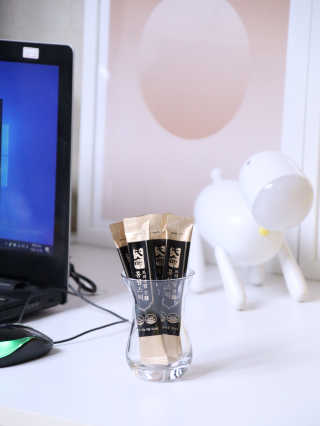 헬스업_천명진프리미엄홍삼스틱_10ml x 30포 — 5점을 준 리뷰어가 2020년 12월 올린 사용 사진