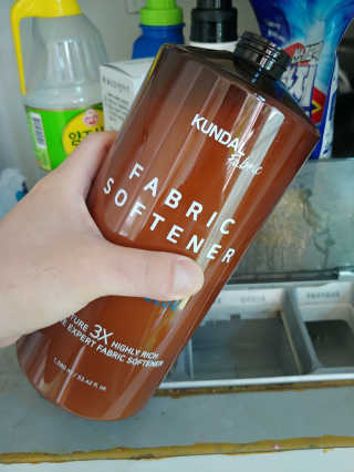 쿤달 시그니처 3배 초고농축 섬유유연제 1580ml — 5점을 준 리뷰어가 2020년 10월 올린 사용 사진