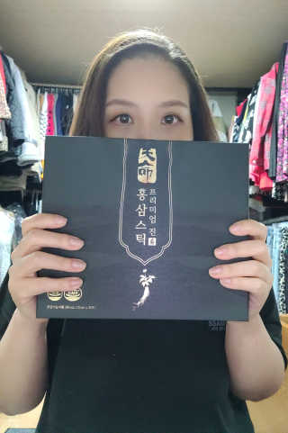 헬스업_천명진프리미엄홍삼스틱_10ml x 30포 — 5점을 준 리뷰어가 2020년 10월 올린 사용 사진