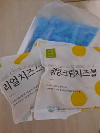 가치식탁 리얼치즈스틱, 리얼크림치즈볼 — 5점을 준 리뷰어가 2020년 8월 올린 사용 사진