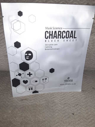 트리티스 [Treatis] Facial Sheet Mask — 5점을 준 리뷰어가 2020년 11월 올린 사용 사진