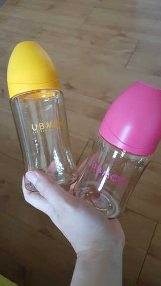 유비맘 PPSU 젖병 노꼭지_200ml_컬러 랜덤 발송 — 5점을 준 리뷰어가 2020년 7월 올린 사용 사진