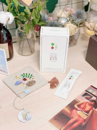 유유네이처 머빈스 젤리 레드비트 콜라겐 — 4점을 준 리뷰어가 2020년 4월 올린 사용 사진