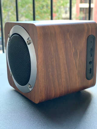 SEVIZ MINI10W 레트로 블루투스 스피커 — 5점을 준 리뷰어가 2020년 10월 올린 사용 사진