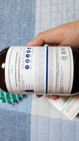 달리프 베러 퍼퓸 샴푸 1000ml 레이니데이 or 일랑로즈 — 5점을 준 리뷰어가 2020년 4월 올린 사용 사진