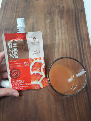 자연에온 핑크 자몽 착즙 100mL 10개입 2BOX — 4점을 준 리뷰어가 2020년 11월 올린 사용 사진