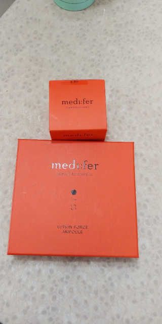 메디페르 [ 1+1 ] 루테인앰플세트 1개 + 루테인크림 50ml 1개 — 5점을 준 리뷰어가 2020년 11월 올린 사용 사진