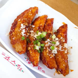 죠스떡볶이 [죠스푸드] 짜빠떡볶이+떡또그+범벅만두 신메뉴 3종 — 2.5점을 준 리뷰어가 2020년 4월 올린 사용 사진