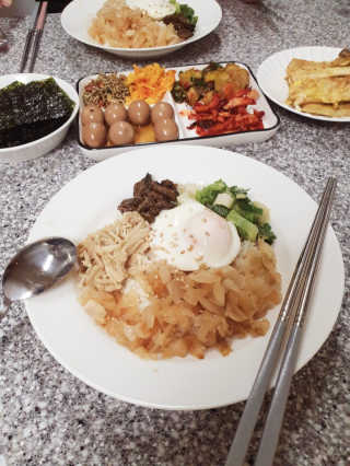 바다는다웰빙이다 완도사랑 전복죽 250g - 2팩 + 전복장조림 2팩 — 5점을 준 리뷰어가 2020년 11월 올린 사용 사진