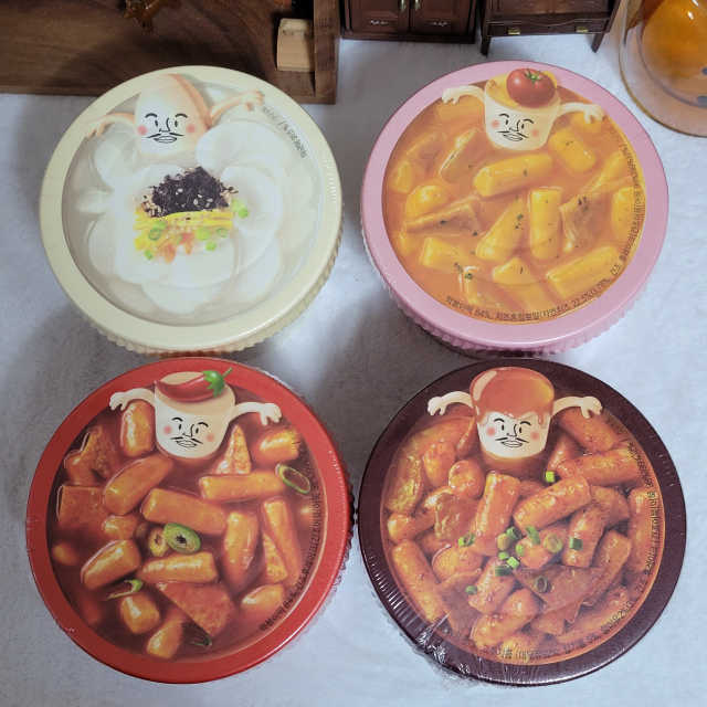 잇츠온 컵떡볶이 4종 세트 리뷰 사진