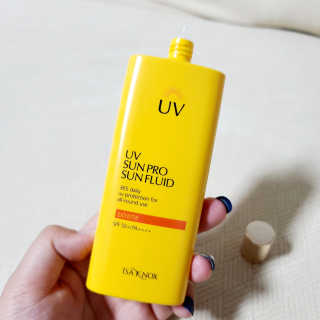 네이처컬렉션 이자녹스 UV 선 프로 365 익스트림 선 플루이드 100ml — 5점을 준 리뷰어가 2020년 5월 올린 사용 사진