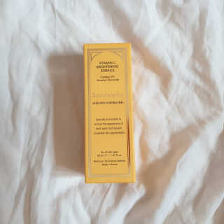[스킨큐어] 산다화 비타민C 화이트닝 에센스 30ml — 5점을 준 리뷰어가 2020년 4월 올린 사용 사진