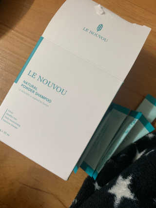 LE NOUVOU 내추럴파우더샴푸 스틱 1box — 5점을 준 리뷰어가 2020년 5월 올린 사용 사진