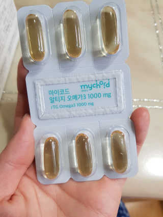 JW중외제약 마이코드 알티지 오메가3 1000 mg — 5점을 준 리뷰어가 2020년 7월 올린 사용 사진
