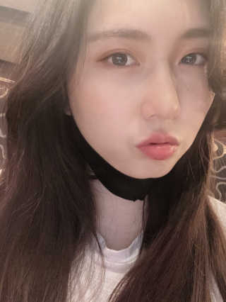 세렌디뷰티 레드 프로폴리스 하이 커버링 트리플 쿠션 — 5점을 준 리뷰어가 2020년 8월 올린 사용 사진