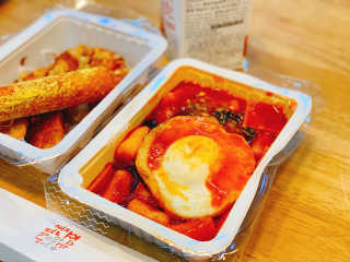 죠스떡볶이 [죠스푸드] 짜빠떡볶이+떡또그+범벅만두 신메뉴 3종 — 5점을 준 리뷰어가 2020년 4월 올린 사용 사진