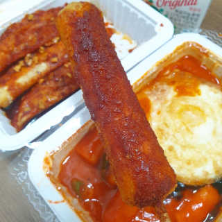 죠스떡볶이 [죠스푸드] 짜빠떡볶이+떡또그+범벅만두 신메뉴 3종 — 5점을 준 리뷰어가 2020년 4월 올린 사용 사진