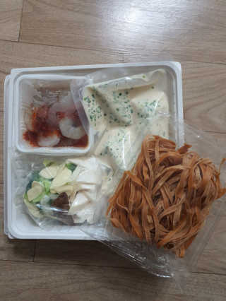 닥터키친 두유투움바파스타를 빼당빼당 — 5점을 준 리뷰어가 2020년 4월 올린 사용 사진