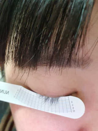닥터존스킨 눈썹자라 — 5점을 준 리뷰어가 2020년 8월 올린 사용 사진