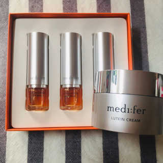 메디페르 [ 1+1 ] 루테인앰플세트 1개 + 루테인크림 50ml 1개 — 4.5점을 준 리뷰어가 2020년 12월 올린 사용 사진