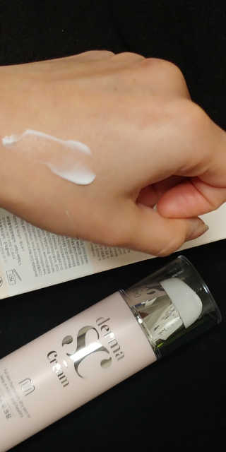 derma SC-Cream 더마에스씨 크림 100ml — 3점을 준 리뷰어가 2020년 4월 올린 사용 사진