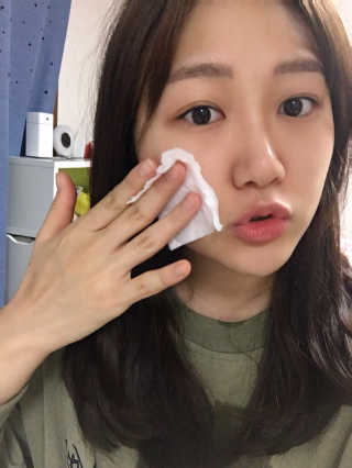 ECLADO 에끌라두 멜라이져 화이트닝 토너 — 5점을 준 리뷰어가 2020년 11월 올린 사용 사진