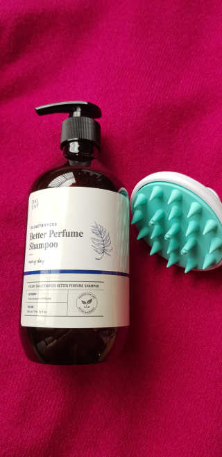 달리프 베러 퍼퓸 샴푸 1000ml 레이니데이 or 일랑로즈 — 5점을 준 리뷰어가 2020년 4월 올린 사용 사진