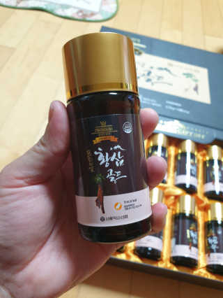서울약사신협_프리미엄황삼골드_3.75g x 12환+75mgx12병 — 5점을 준 리뷰어가 2020년 9월 올린 사용 사진