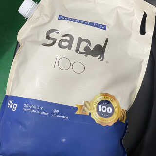 [샌드백] 프리미엄 벤토나이트 고양이모래 — 5점을 준 리뷰어가 2020년 12월 올린 사용 사진