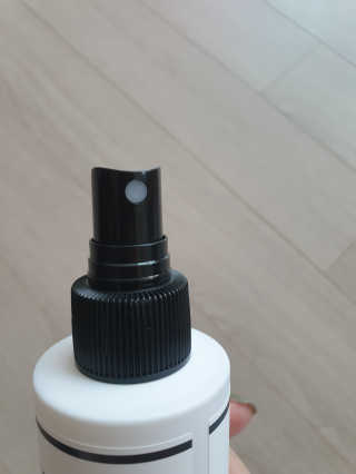 다슈코리아 다슈 포 맨 프리미엄 메가 홀드 슈퍼 스프레이 250ml — 5점을 준 리뷰어가 2020년 7월 올린 사용 사진