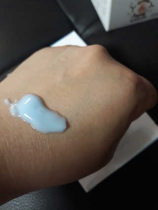 포잇 블루에너지 아줄렌 대용량 수분크림300ml — 5점을 준 리뷰어가 2020년 8월 올린 사용 사진