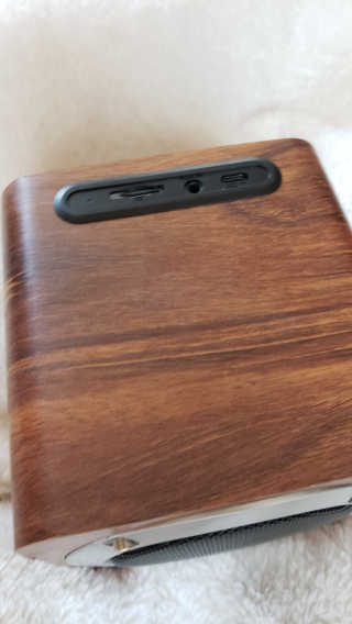 SEVIZ MINI10W 레트로 블루투스 스피커 — 5점을 준 리뷰어가 2020년 6월 올린 사용 사진