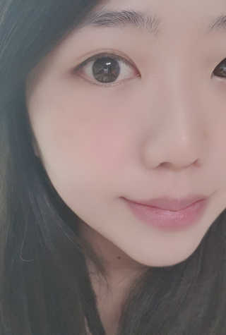 메디힐 수딩 모이스트 선에센스 / 톤업 핑크 선크림 2종 — 5점을 준 리뷰어가 2020년 4월 올린 사용 사진