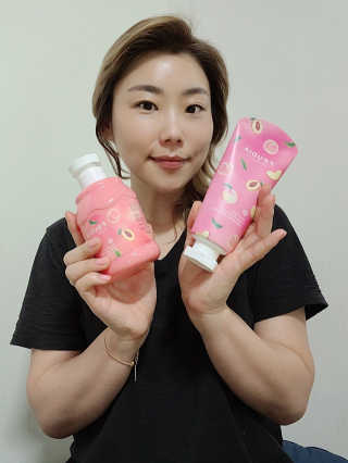 [후르디아] 복숭아 바디워시+바디에센스 세트 — 5점을 준 리뷰어가 2020년 9월 올린 사용 사진
