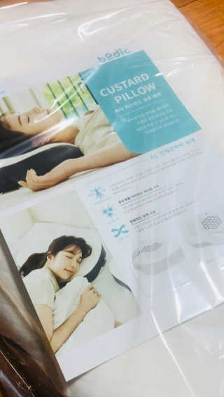 바딕 커스타드 메모리폼 경추 베개 — 5점을 준 리뷰어가 2020년 12월 올린 사용 사진